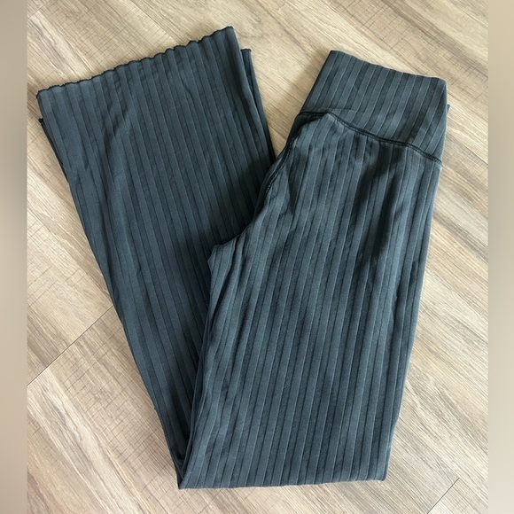 aerie Pants - Offline By Aerie Charcoal Grey Ribbed Flare High Waisted Leggings Sz L